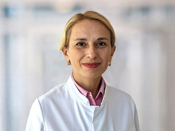 Dr. med. Irina Cepraga, Chefärztin Gynäkologie und Geburtshilfe Dr. med. Irina Cepraga, Chefärztin Gynäkologie und Geburtshilfe